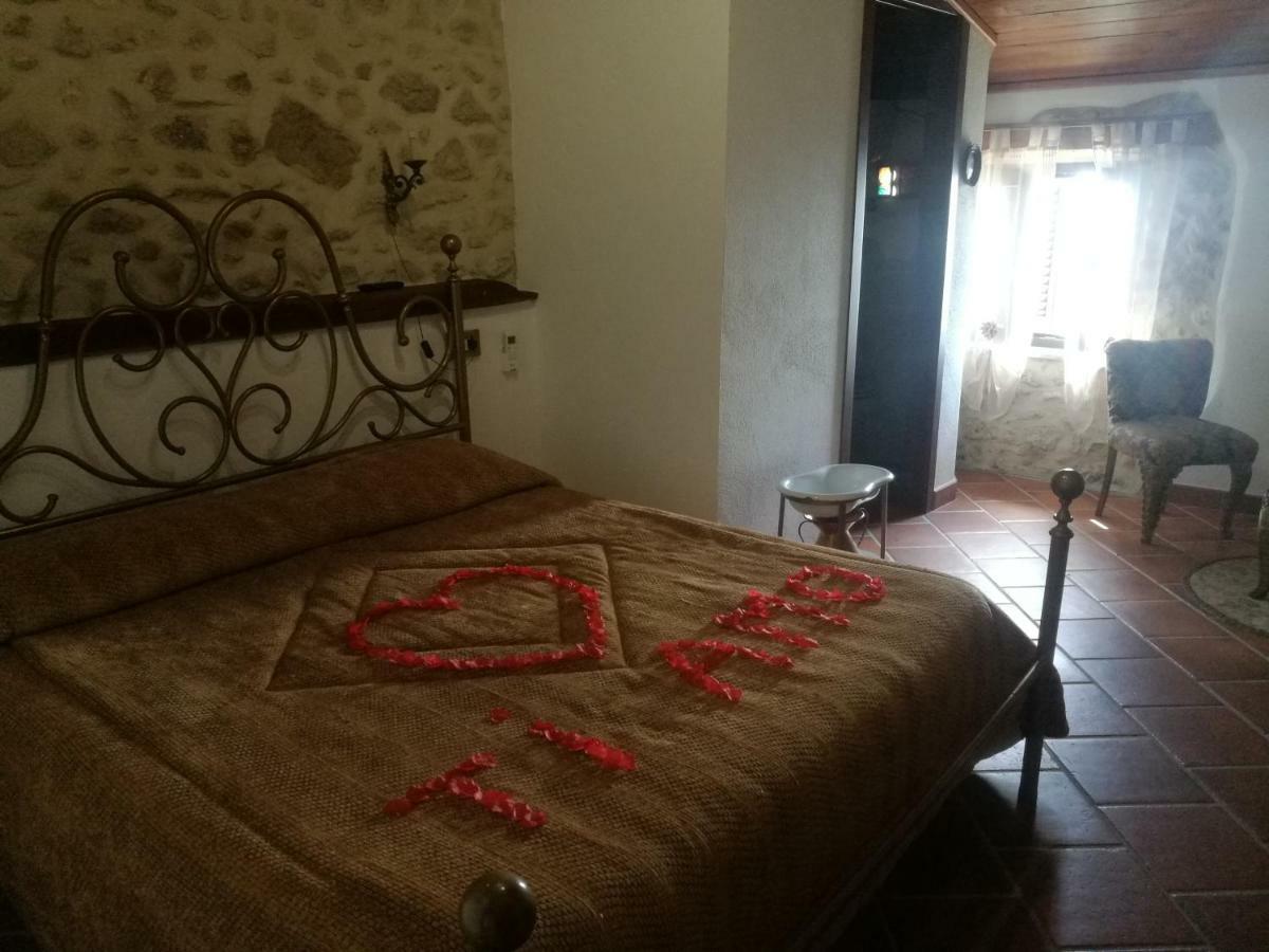 La Rupe Bed And Breakfast Norma Exterior foto