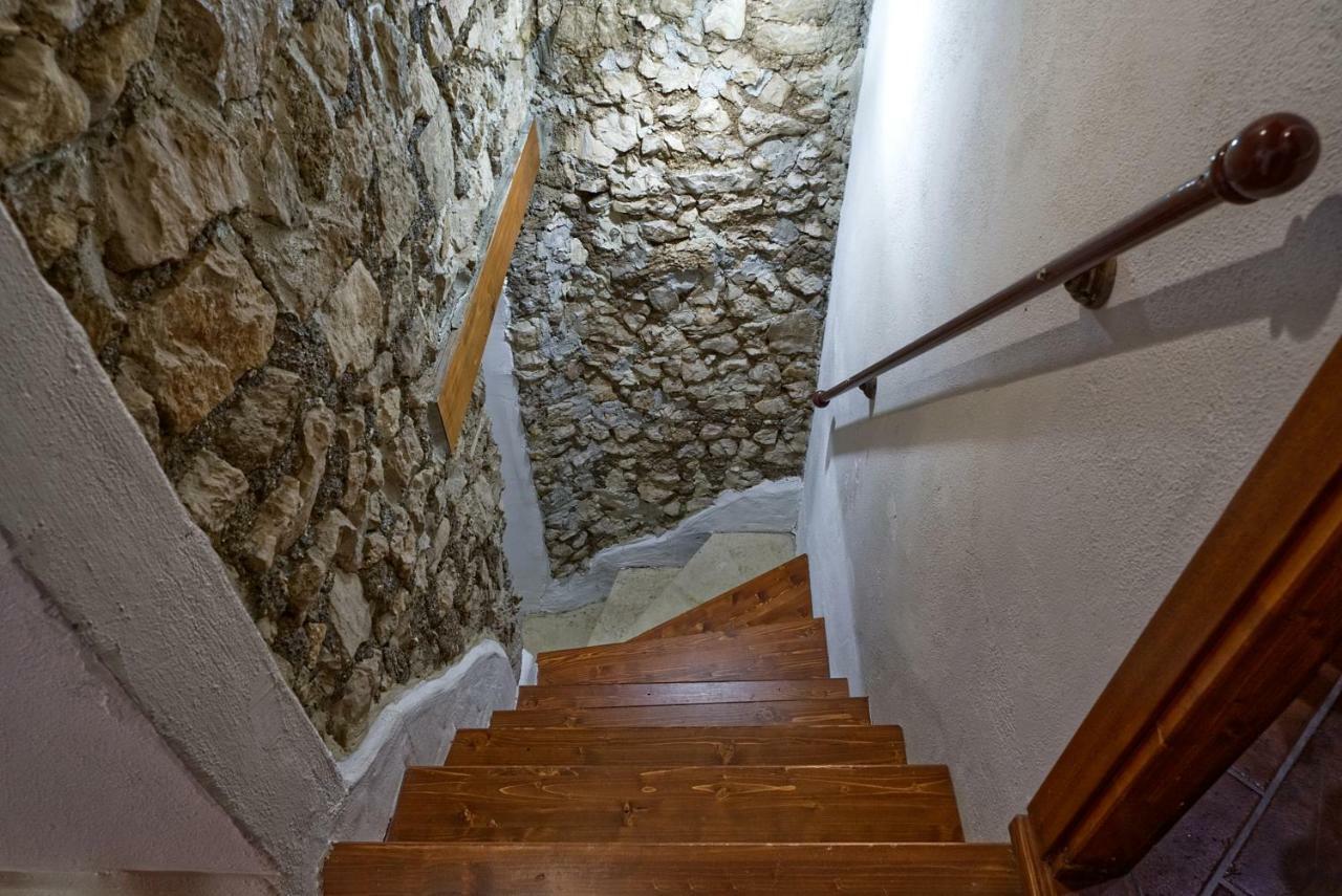 La Rupe Bed And Breakfast Norma Exterior foto
